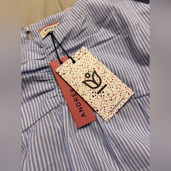 NWT Andrée by Unit Top - Picture 3 of 5